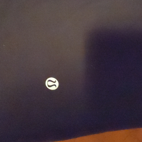 Lululemon Still Crop - Picture 7 of 7